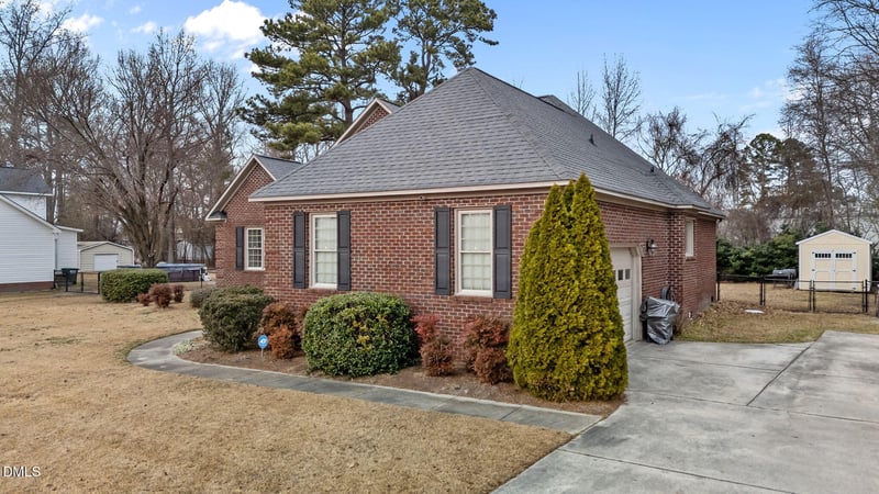 203 Avalon Dr, Goldsboro, NC 27530