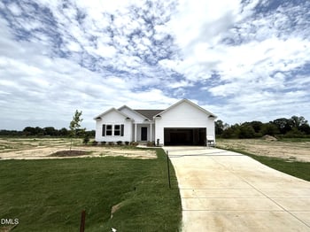 203 Barbour's Place Dr, Four Oaks, NC 27524