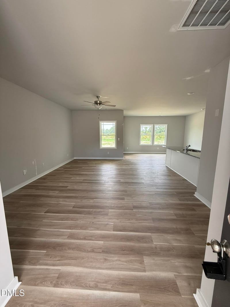 203 Barbour's Place Dr, Four Oaks, NC 27524