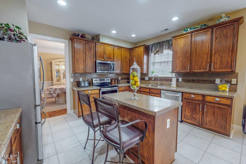 203 Barrington Overlook Dr, Durham, NC 27703