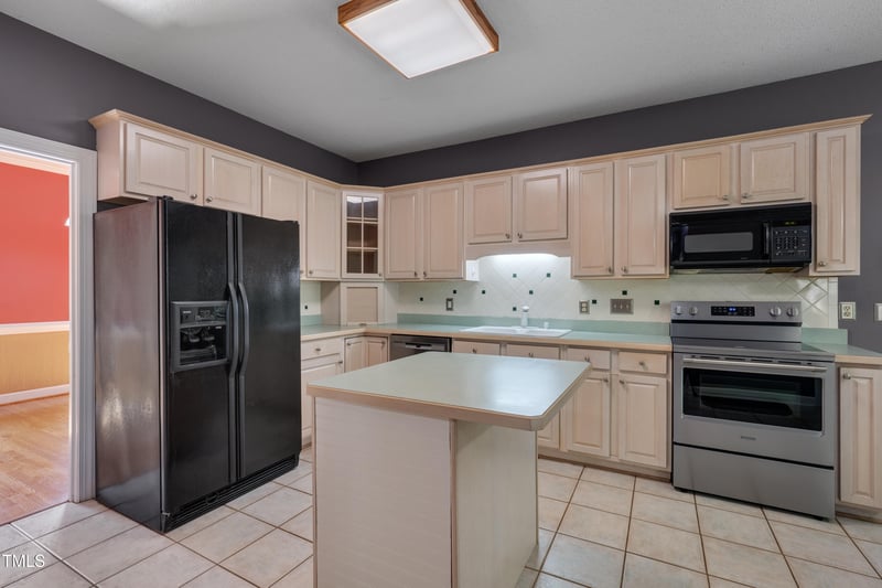 203 Becket St, Cary, NC 27513