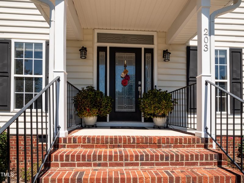203 Bradwyck Dr, Cary, NC 27513