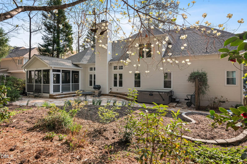 203 Briardale Ave, Cary, NC 27519