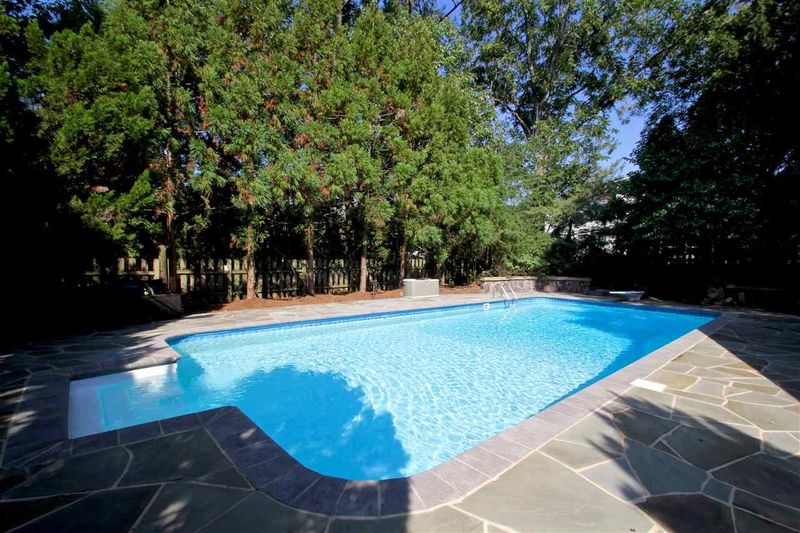 203 Cakebread Ct, Cary, NC 27519