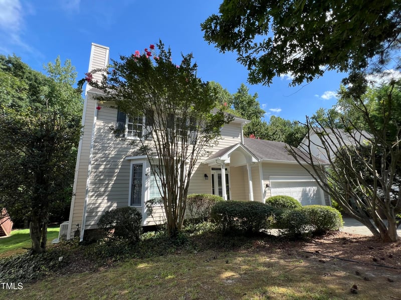 203 Caraway Ln, Cary, NC 27519