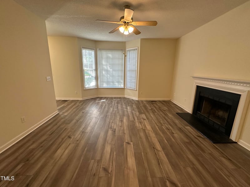 203 Caraway Ln, Cary, NC 27519