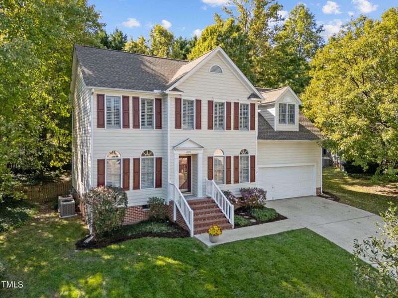 203 Carpenter Brook Dr, Cary, NC 27519
