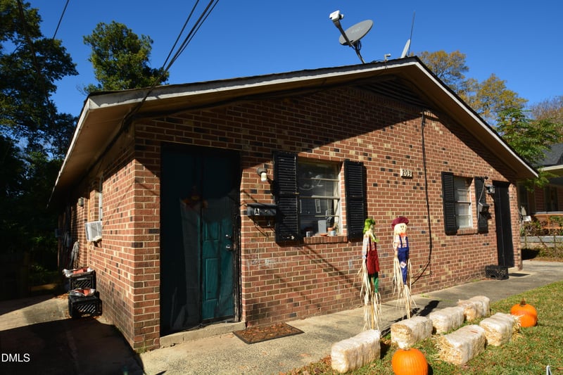 203 Cherry Grove St, Durham, NC 27703