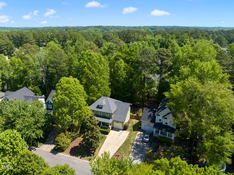 203 Country Valley Ct, Apex, NC 27502