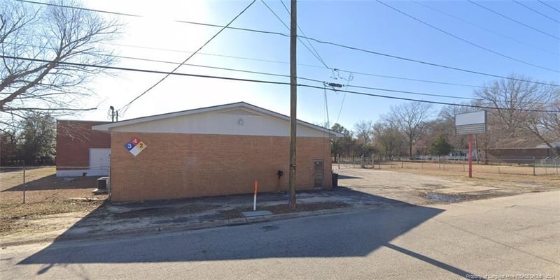 203 Cumberland St, Fayetteville, NC 28301