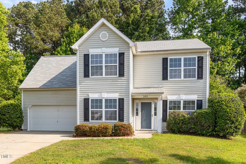 203 Downing Bluff Dr, Morrisville, NC 27560