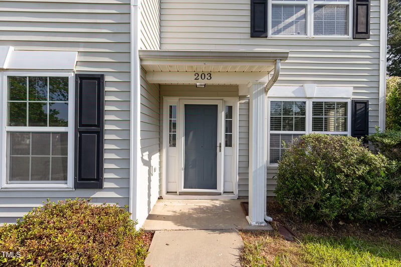 203 Downing Bluff Dr, Morrisville, NC 27560