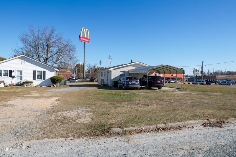 203 Dunn St, Benson, NC 27504