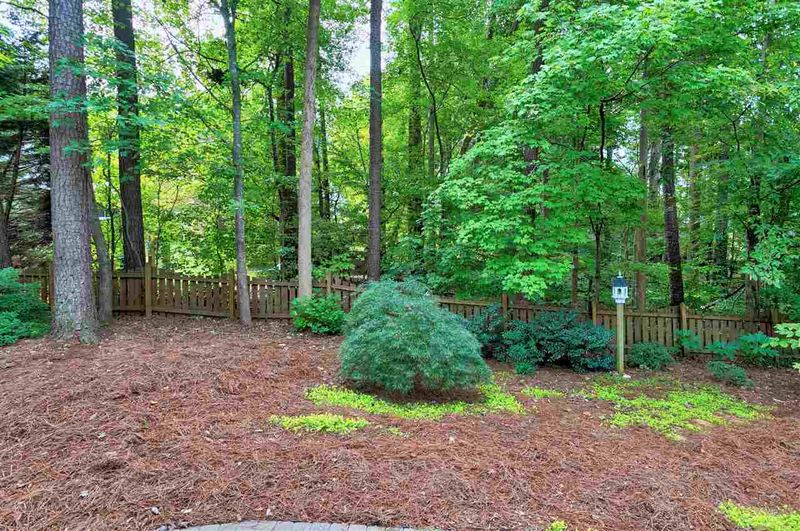 203 Dutchess Dr, Cary, NC 27513