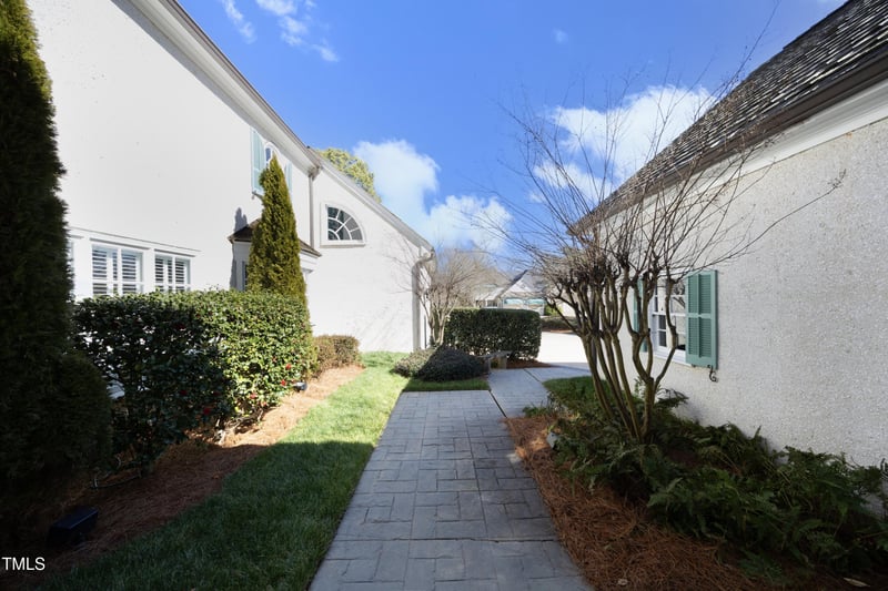 203 Edinburgh Dr #C, Cary, NC 27511