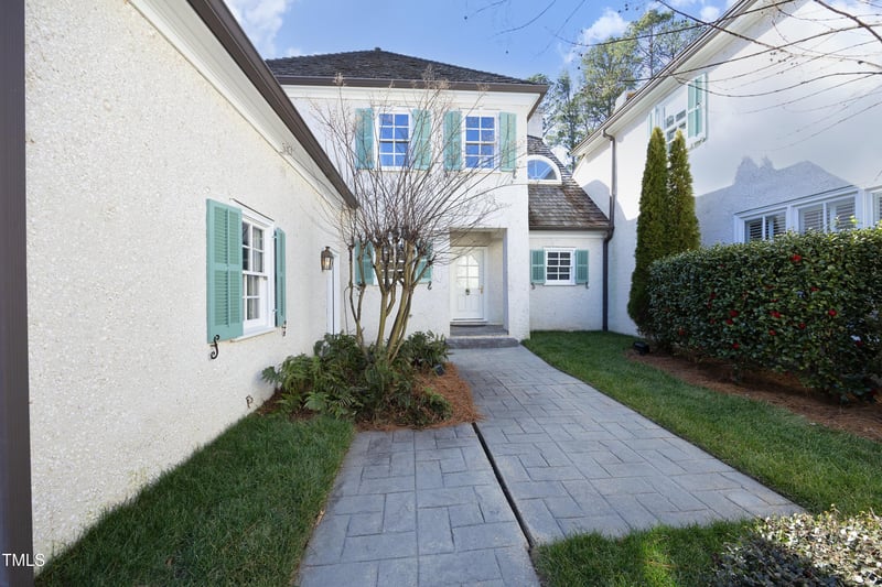 203 Edinburgh Dr #C, Cary, NC 27511
