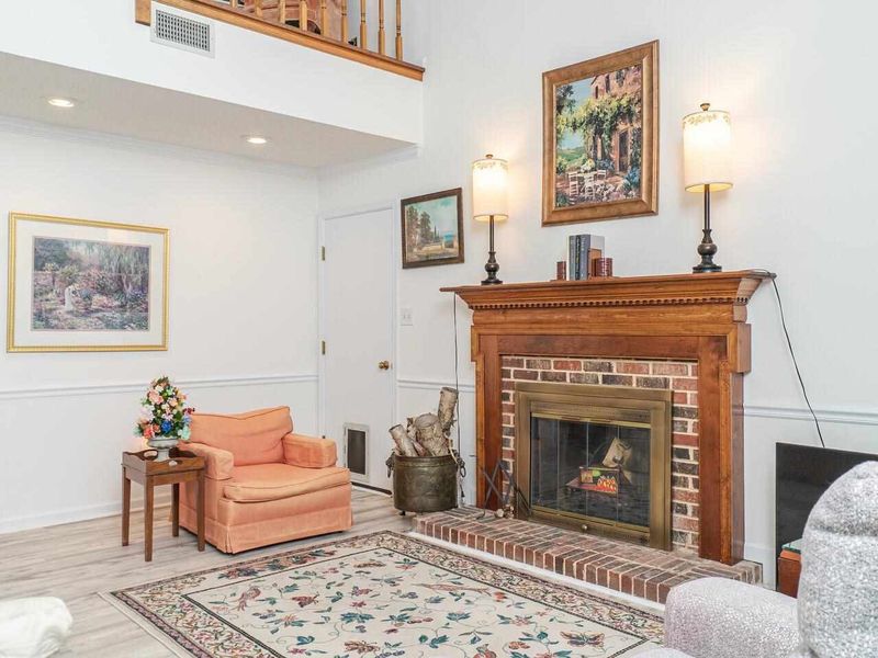203 Fox View Pl, Cary, NC 27511