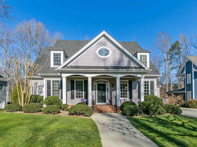 203 Graylyn Dr, Chapel Hill, NC 27516