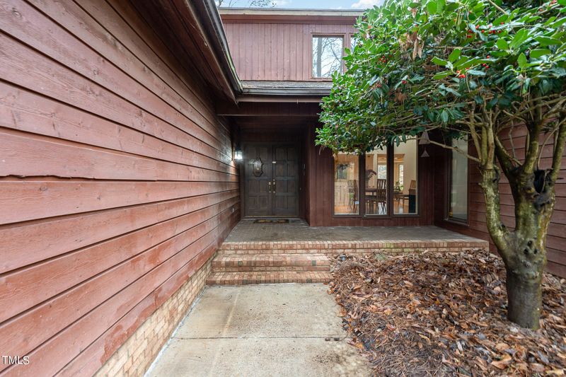 203 W Green Forest Dr, Cary, NC 27518