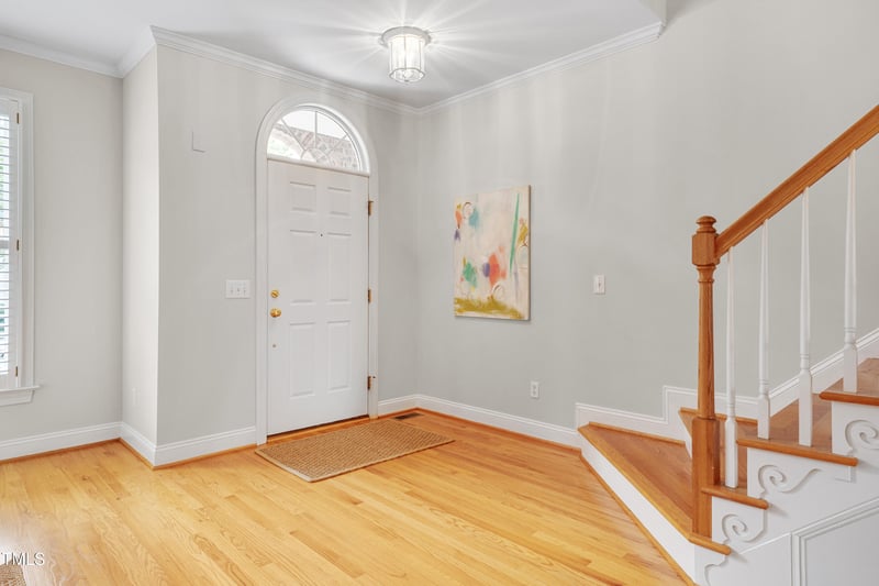 203 Greenview Dr, Chapel Hill, NC 27516