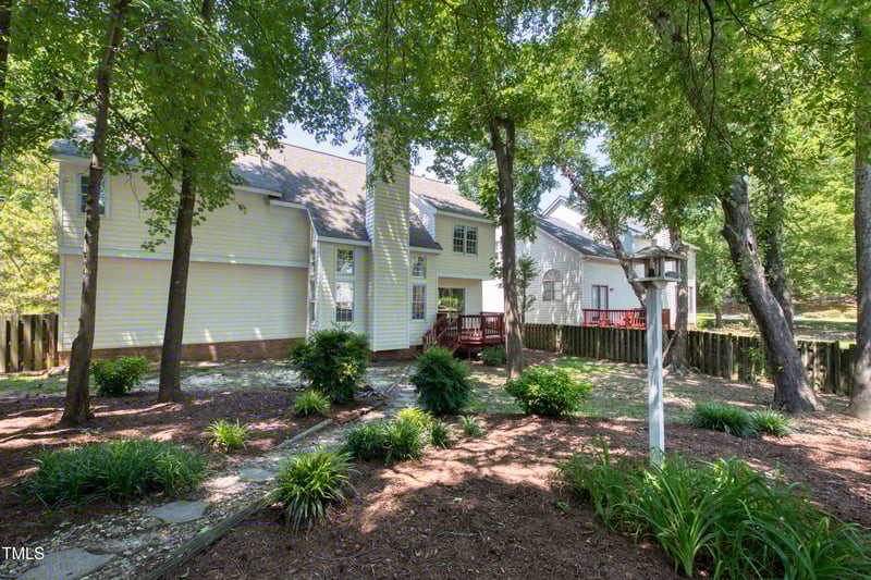 203 Halls Mill Dr, Cary, NC 27519