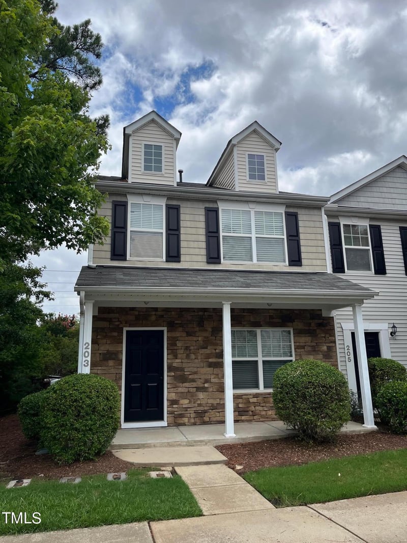 203 Hampshire Downs Dr, Morrisville, NC 27560