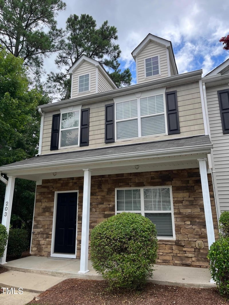 203 Hampshire Downs Dr, Morrisville, NC 27560
