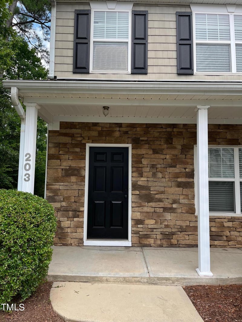 203 Hampshire Downs Dr, Morrisville, NC 27560