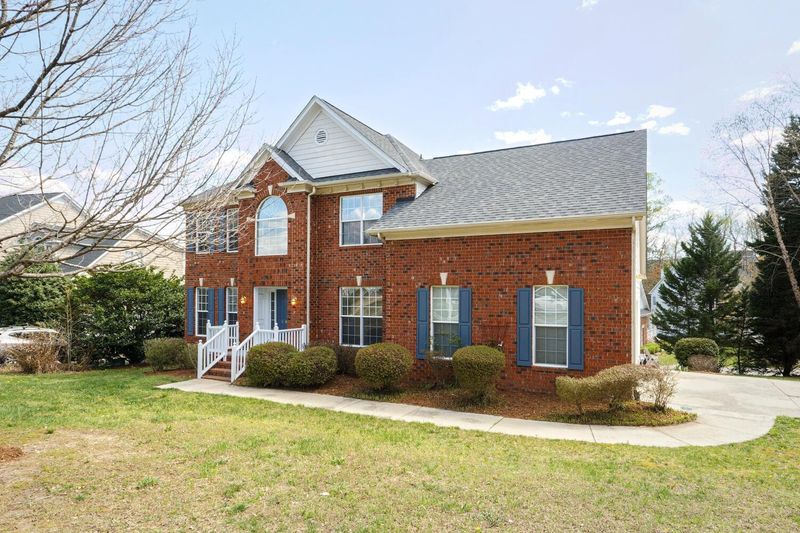 203 Hickorywood Blvd, Cary, NC 27519