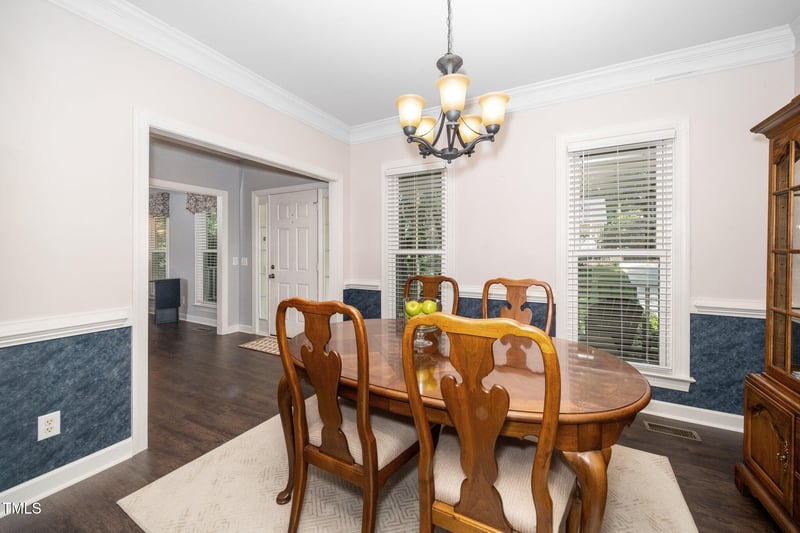 203 Hill Dr, Cary, NC 27519
