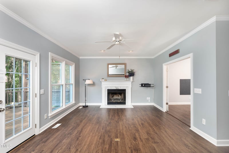203 Hill Dr, Cary, NC 27519
