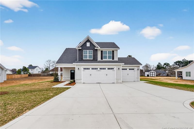203 Hillwood Dr, Sanford, NC 27332