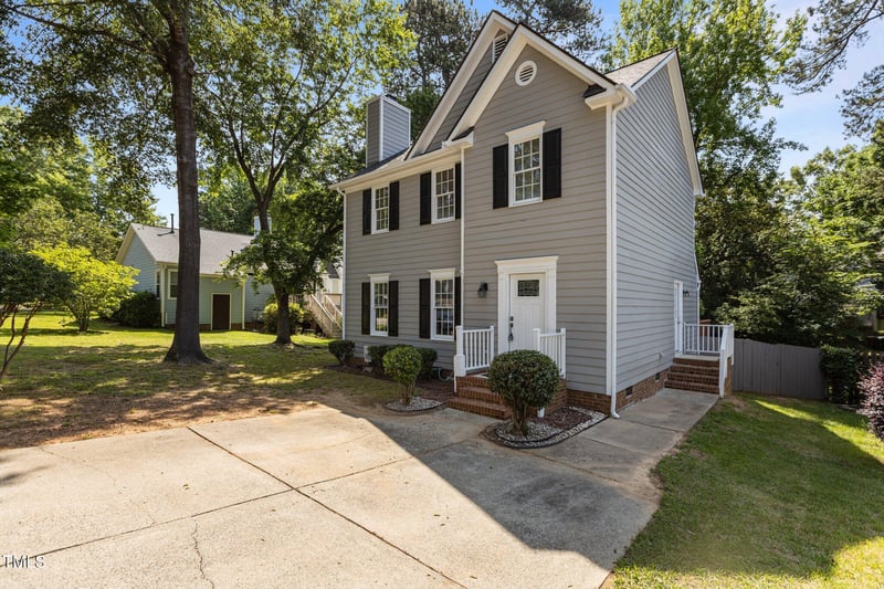 203 Kronos Ln, Cary, NC 27513