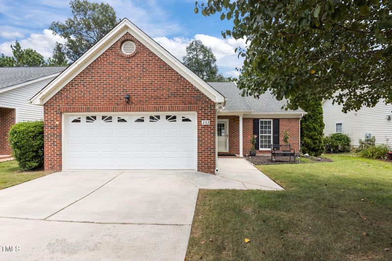 203 Kudrow Ln, Morrisville, NC 27560