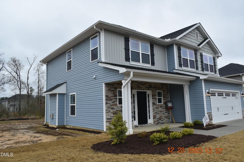 203 Lake Edge Dr, Lillington, NC 27546