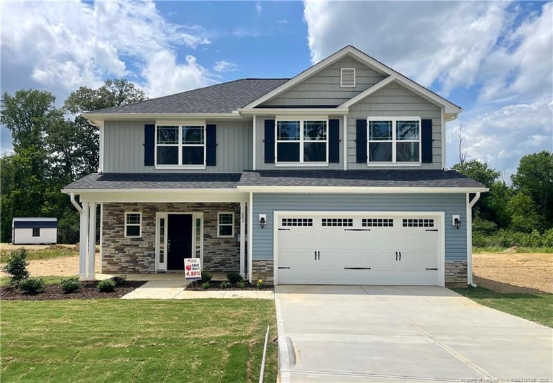 203 Lake Edge Dr, Lillington, NC 27546