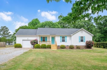 203 Lansing Dr, Benson, NC 27504