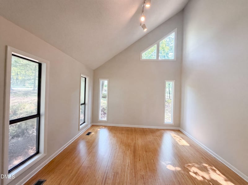 203 Laurie Ln, Cary, NC 27513