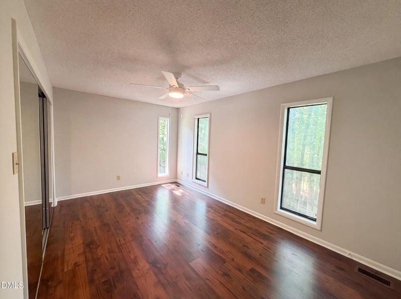 203 Laurie Ln, Cary, NC 27513