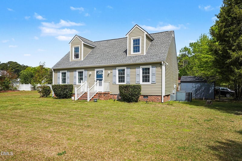 203 Little River Dr, Goldsboro, NC 27530