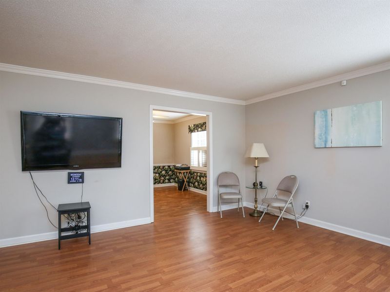 203 Longview Dr, Smithfield, NC 27577
