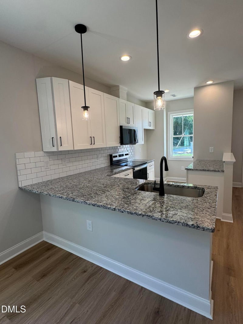 203 Main St #A, Four Oaks, NC 27524