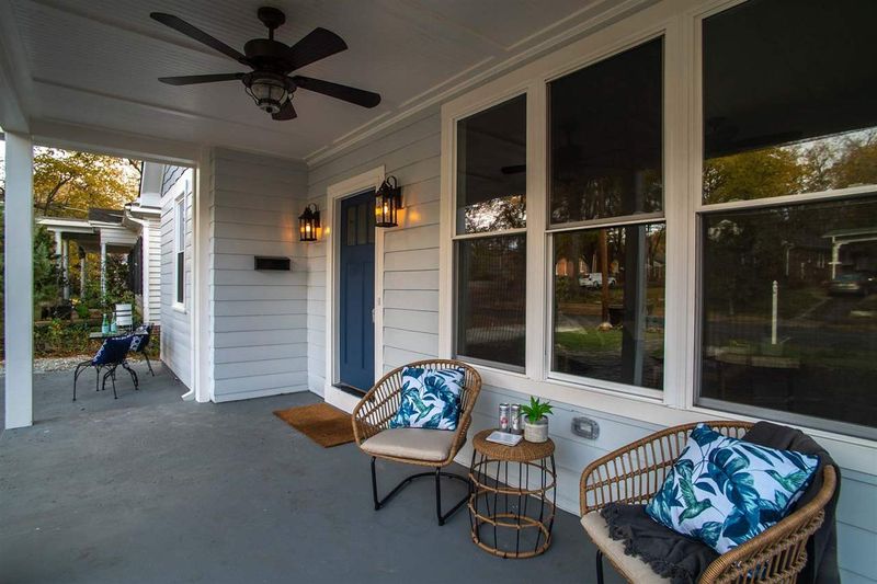203 W Markham Ln, Durham, NC 27701