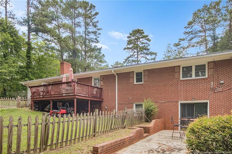 203 Monroe Ave, Sanford, NC 27330