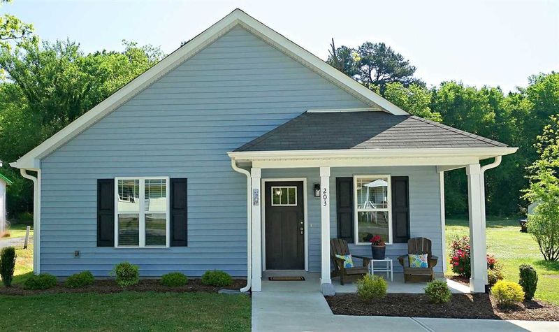 203 S Nassau St, Youngsville, NC 27596