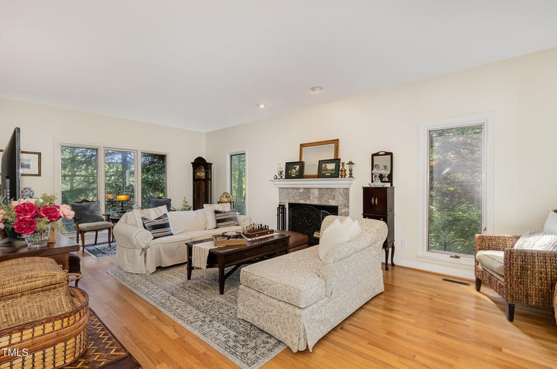 203 Old Forest Creek Dr, Chapel Hill, NC 27514