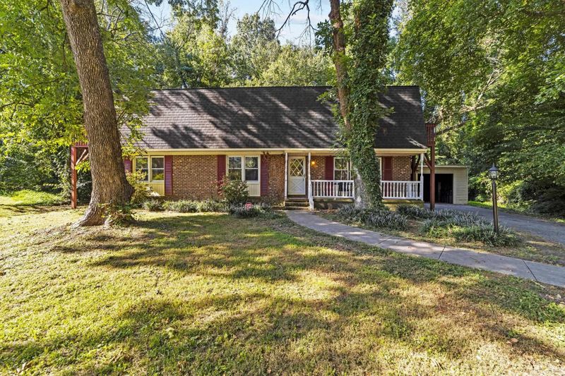 203 Overbrook Ter, Burlington, NC 27215