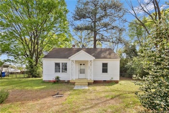 203 Rodie Ave, Fayetteville, NC 28304