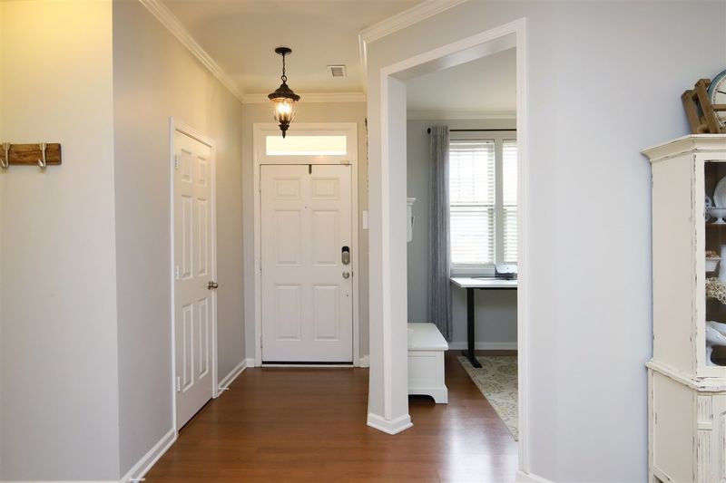 203 Rope Walk Ct, Cary, NC 27560