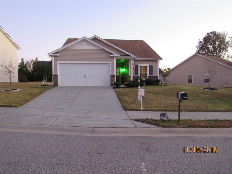 203 Rowan Dr, Clayton, NC 27520